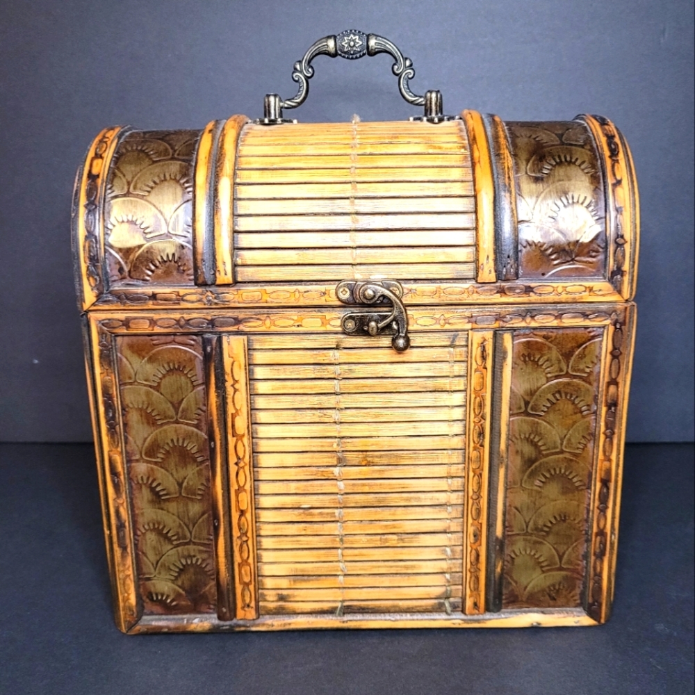 Hammered Metal & Wood Round Top Storage Box Decor Beautifully Detailed